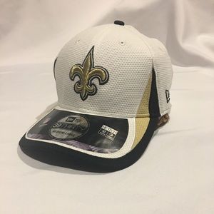 NWT, New Orleans Saints 39 New Era stretch fit hat